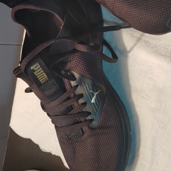 Puma Enzo Black/Metallic Gold Women's 6.5 - Picture 3 of 7